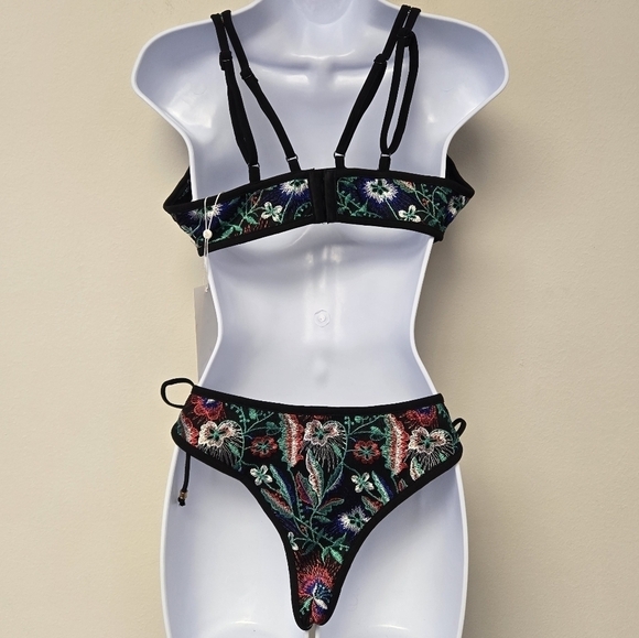 WOW Couture Floral Embroidered 2 piece bikini set Black M - Picture 4 of 14